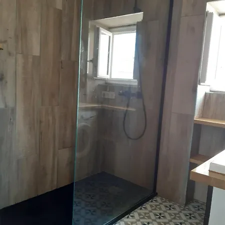 Maison De Bord De Location Saisonnière Hébergement de vacances *